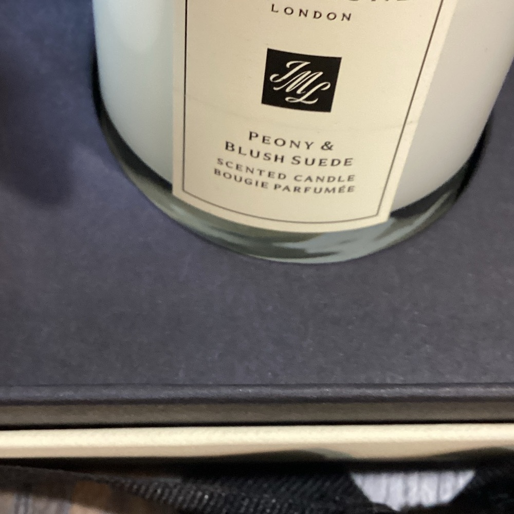 Jo Malone Set of 3 Small Candles in Box with Black Ribbon - Picture 6 of 9